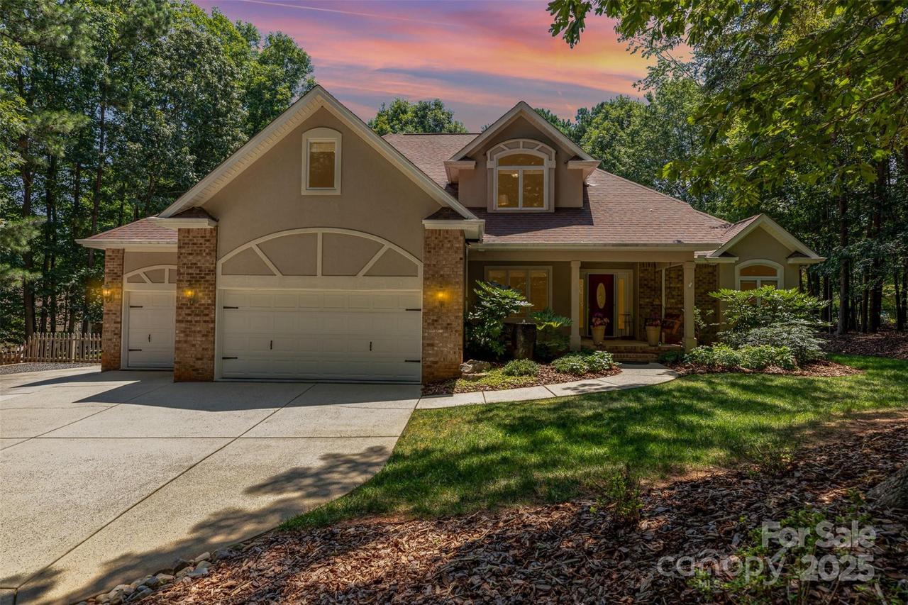 719 Mckendree Rd., Mooresville, NC 28117