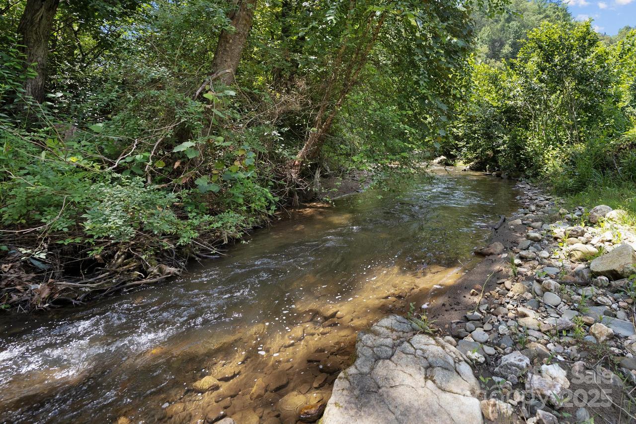 1296 Sheets Gap Rd., Millers Creek, NC 28651