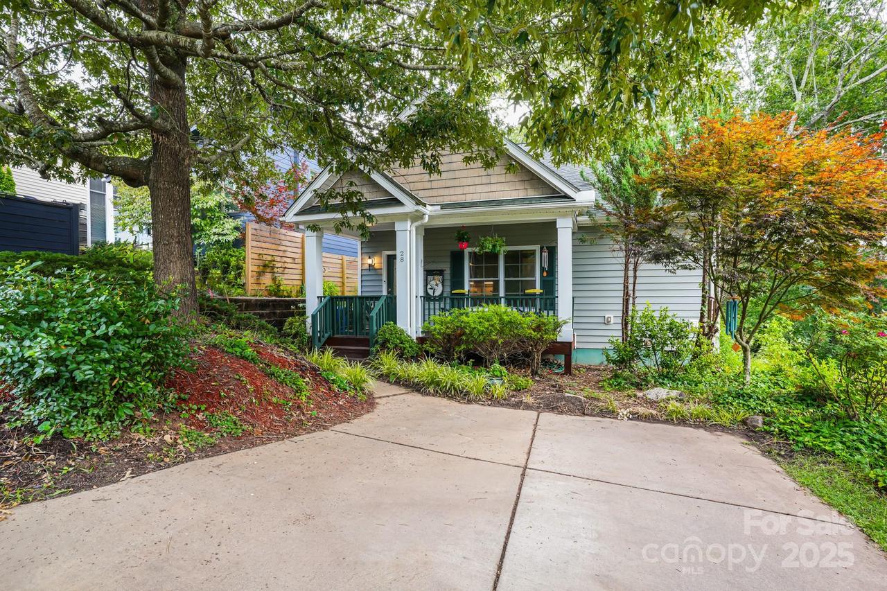 28 Richie St., Asheville, NC 28801