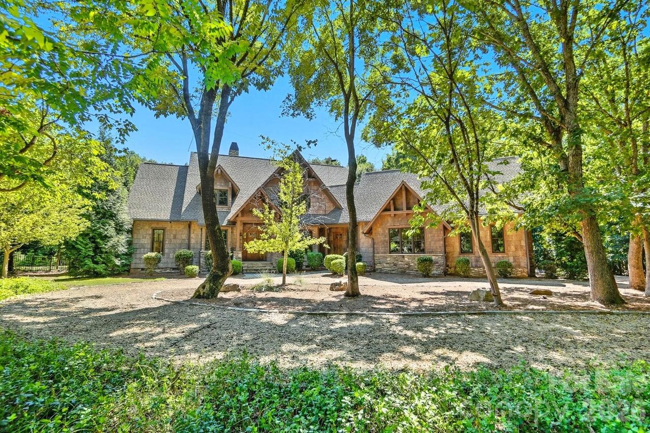 9208 Flying Eagle Ln., Charlotte, NC 28278