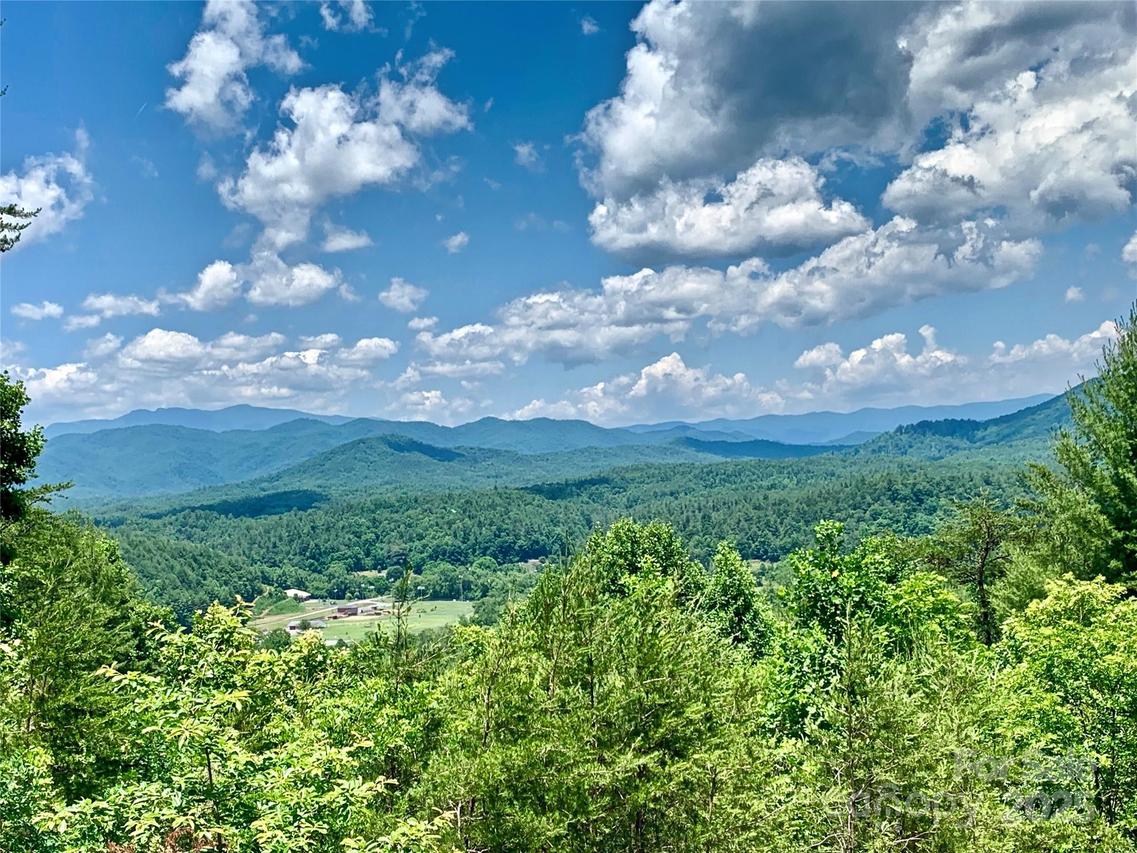 1.78 acres, Lot 163, 1879 Johns Ridge Pkwy. #163, Lenoir, NC 28645