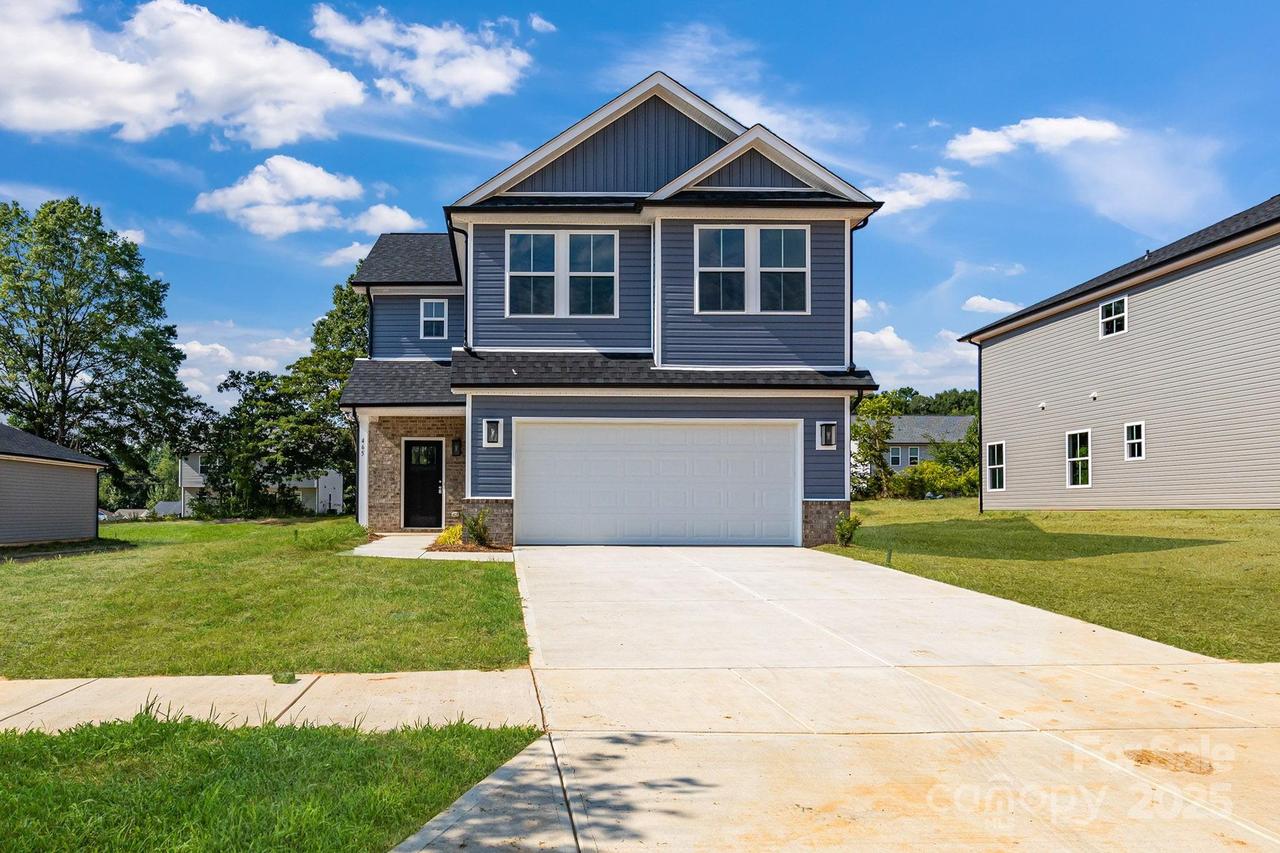 465 Contentment Ct., Kannapolis, NC 28081
