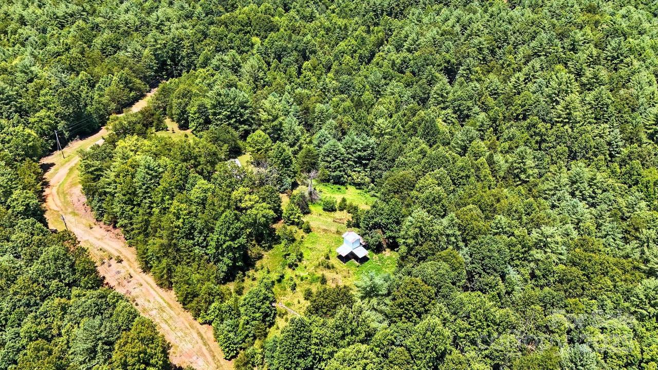 1671 Ridgeline Dr., Morganton, NC 28655