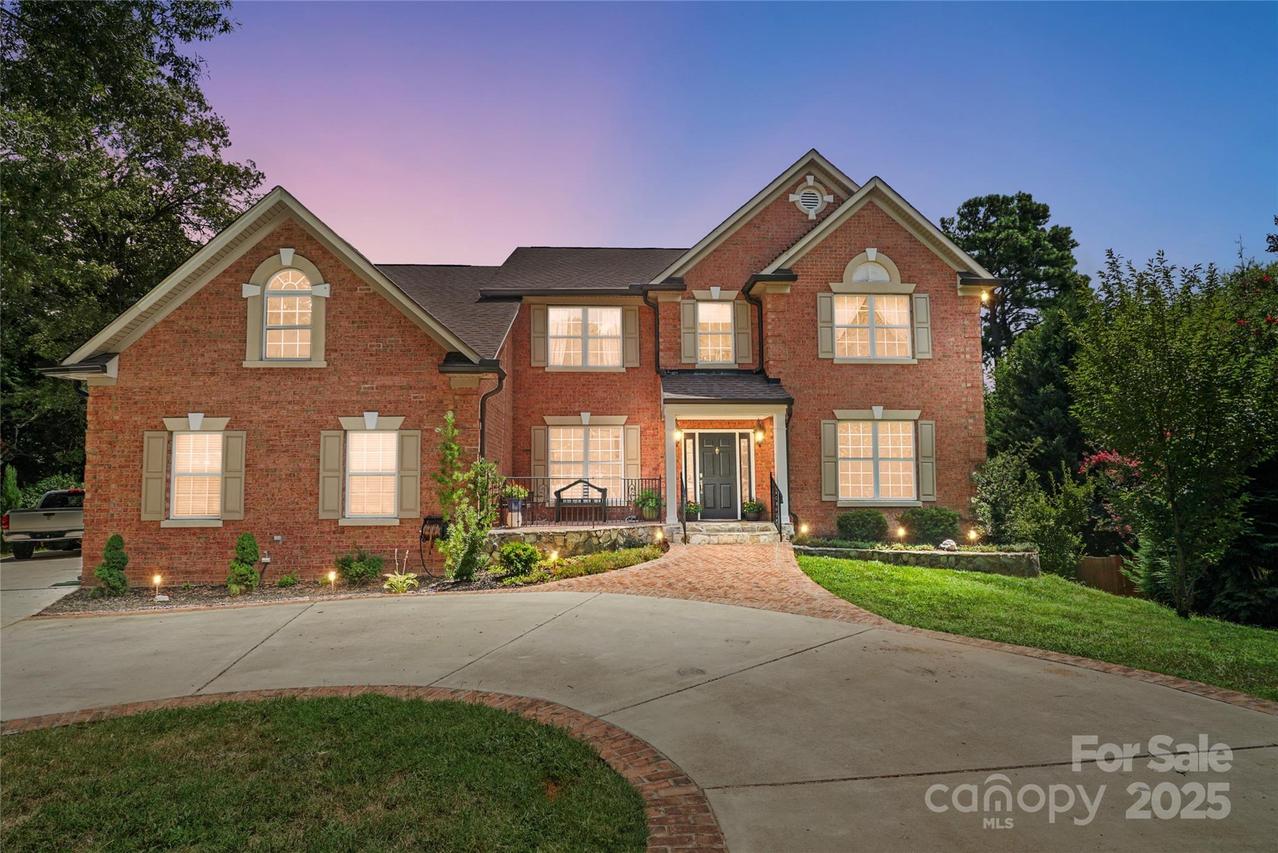 20340 Cathedral Oaks Dr., Cornelius, NC 28031