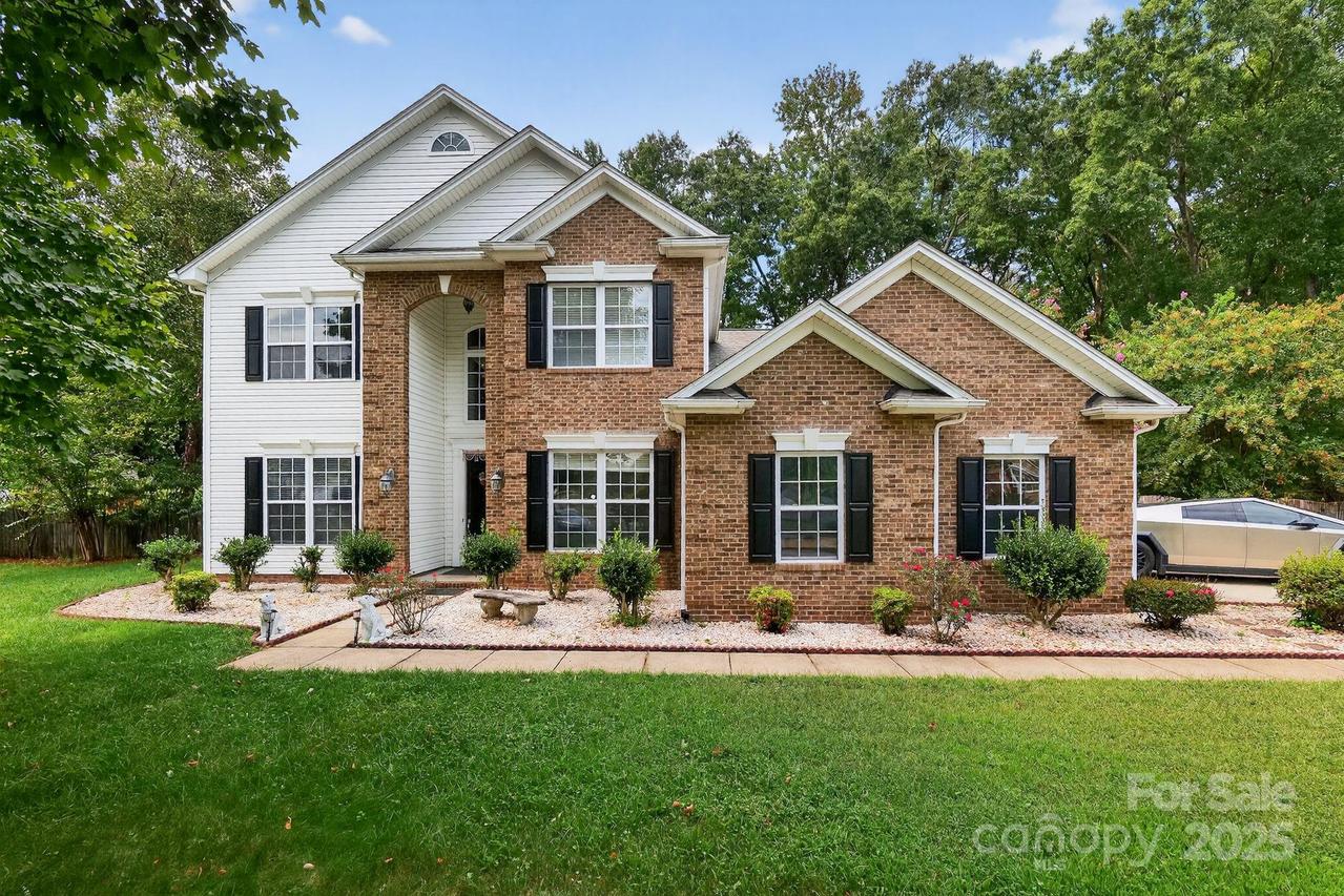 7445 Forrest Rader Dr., Mint Hill, NC 28227