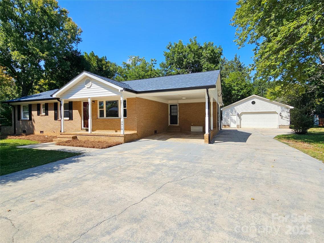 3978 Harrisburg Dr., Harrisburg, NC 28075