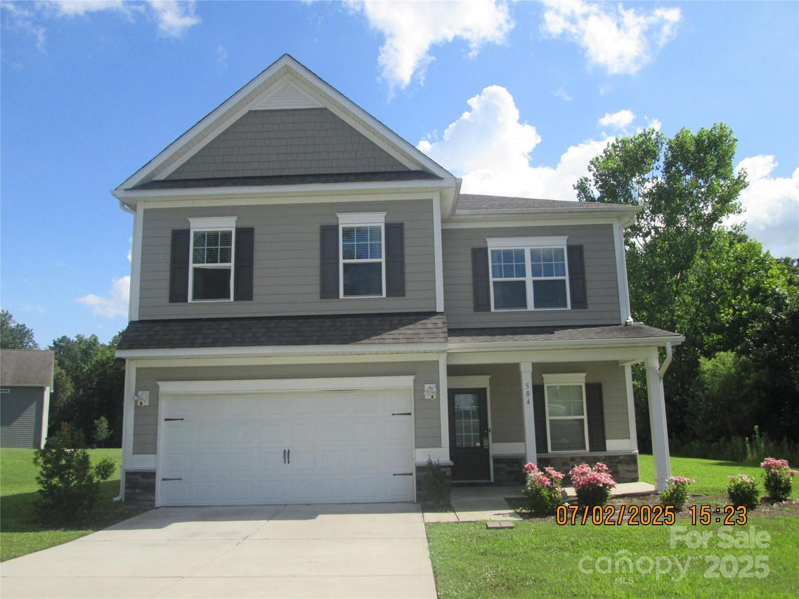 504 Stone River Pkwy., Mount Holly, NC 28120