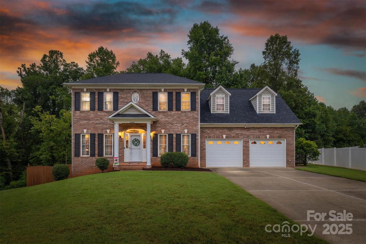 2640 Ironwood Dr., Hickory, NC 28602
