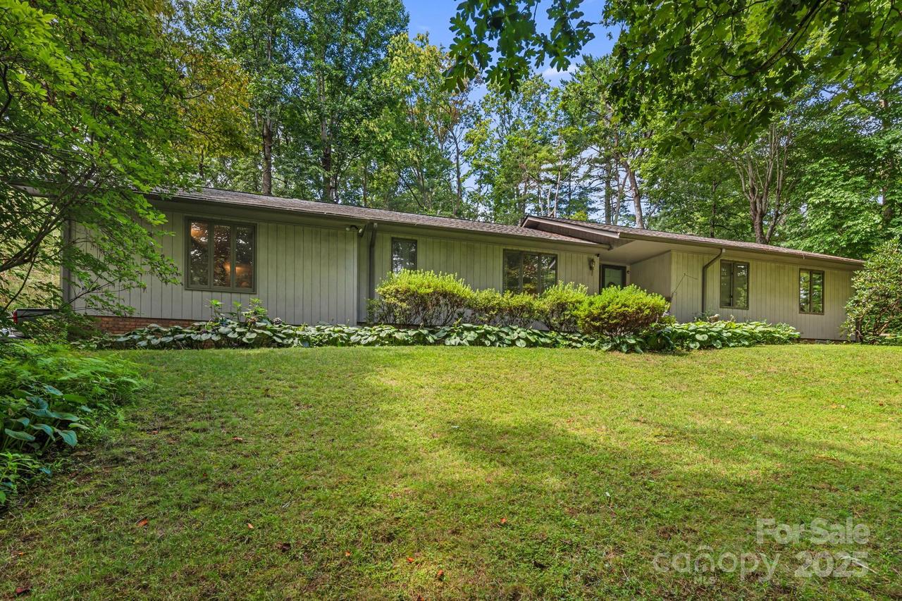 6 Brook Forest Dr., Arden, NC 28704