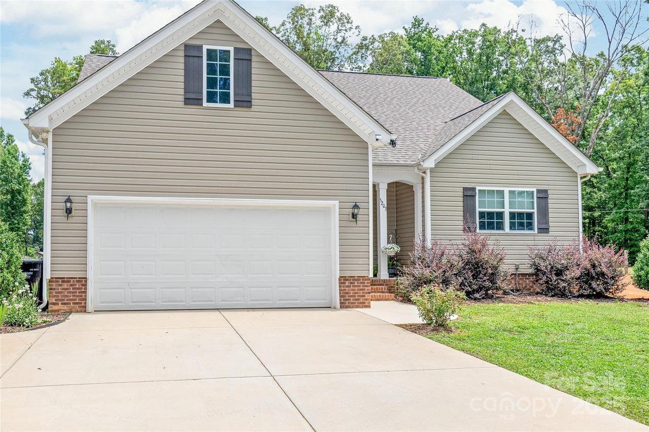 5203 Lawyers Rd., Wingate, NC 28174
