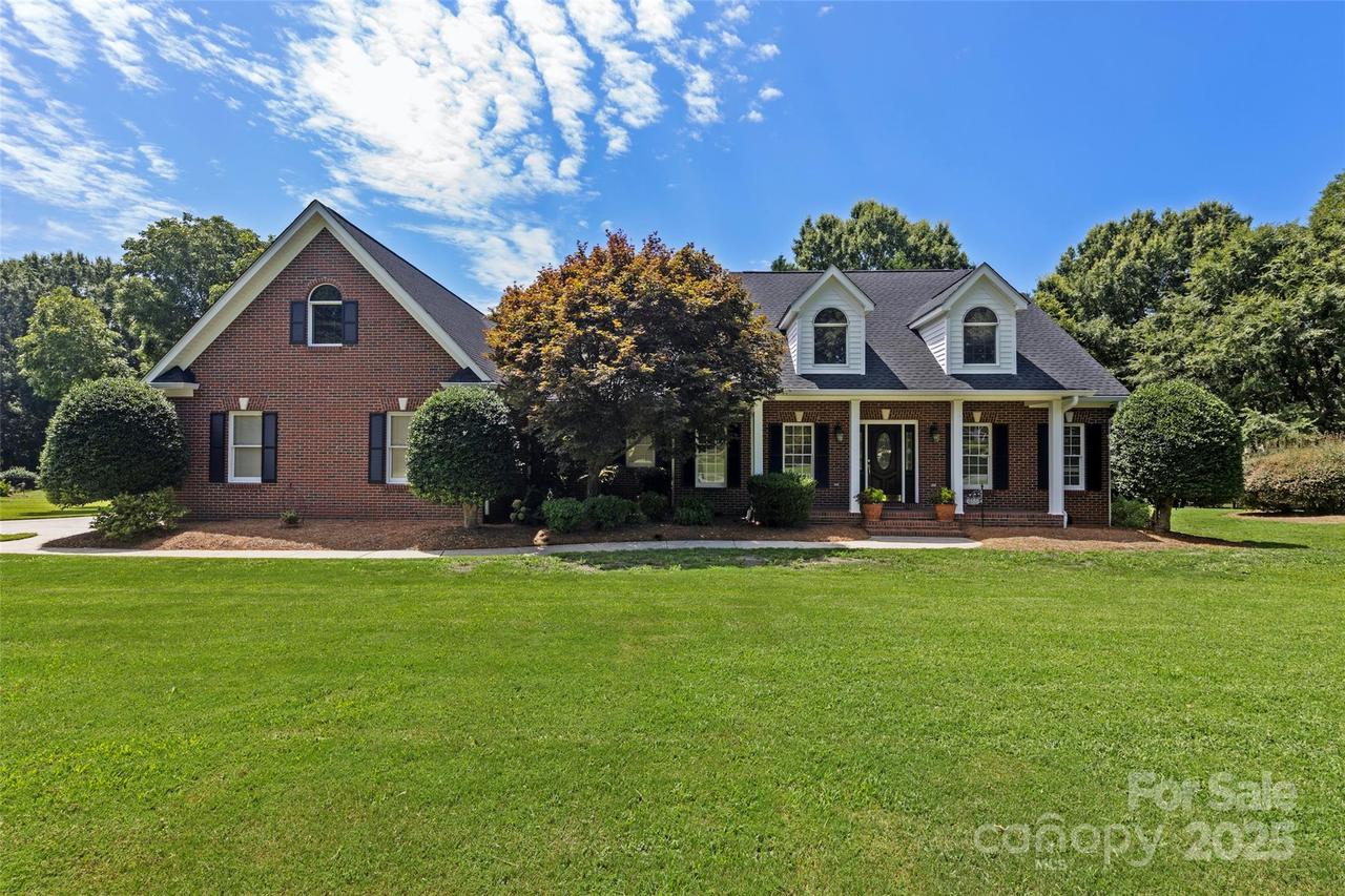 6138 Highview Rd., Matthews, NC 28104