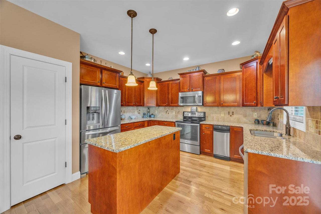 4318 Katie Reep Ln., Vale, NC 28168