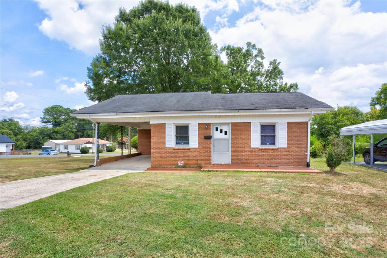 212 Elgin Dr., Concord, NC 28025