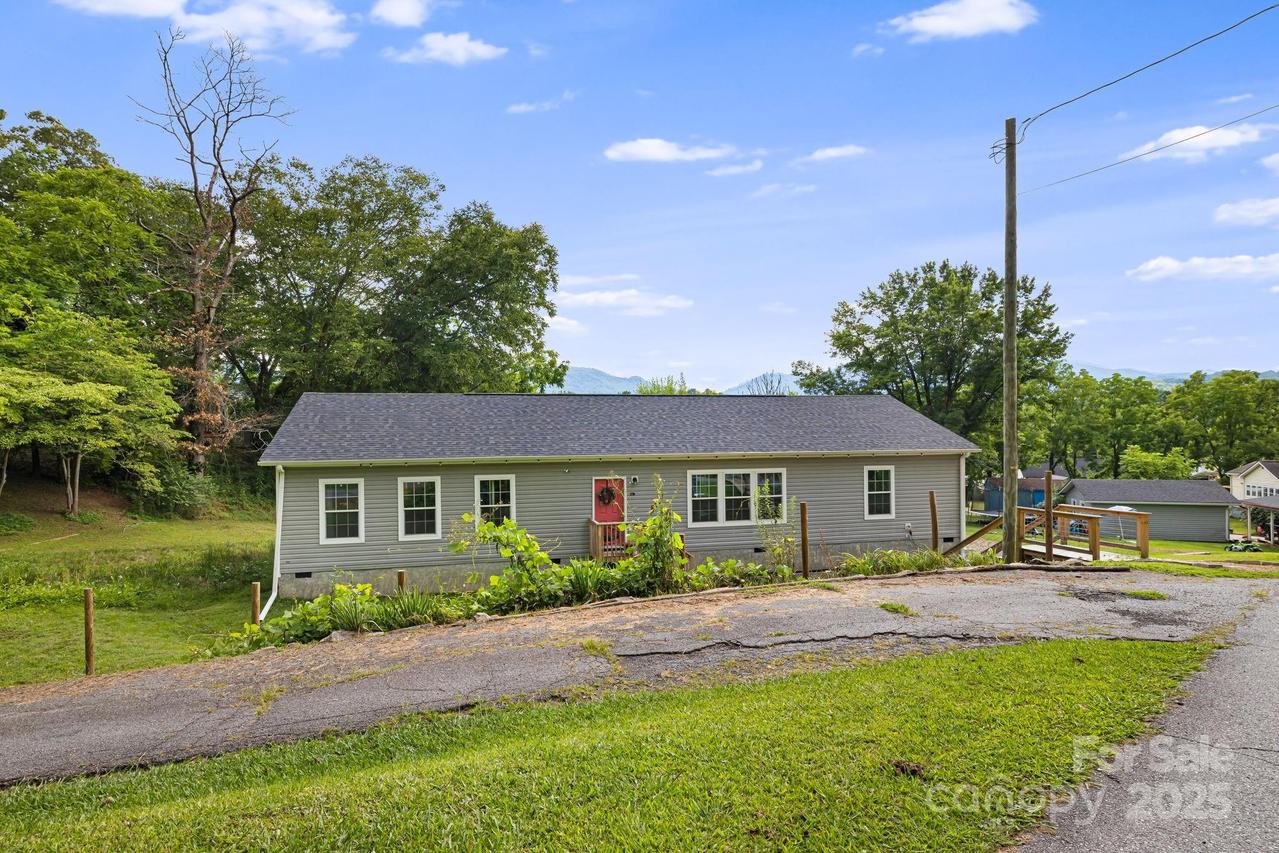 178 Spencer St. #2, Clyde, NC 28721