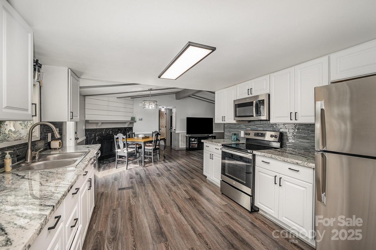 4492 Pebblebrook Cir., Concord, NC 28027