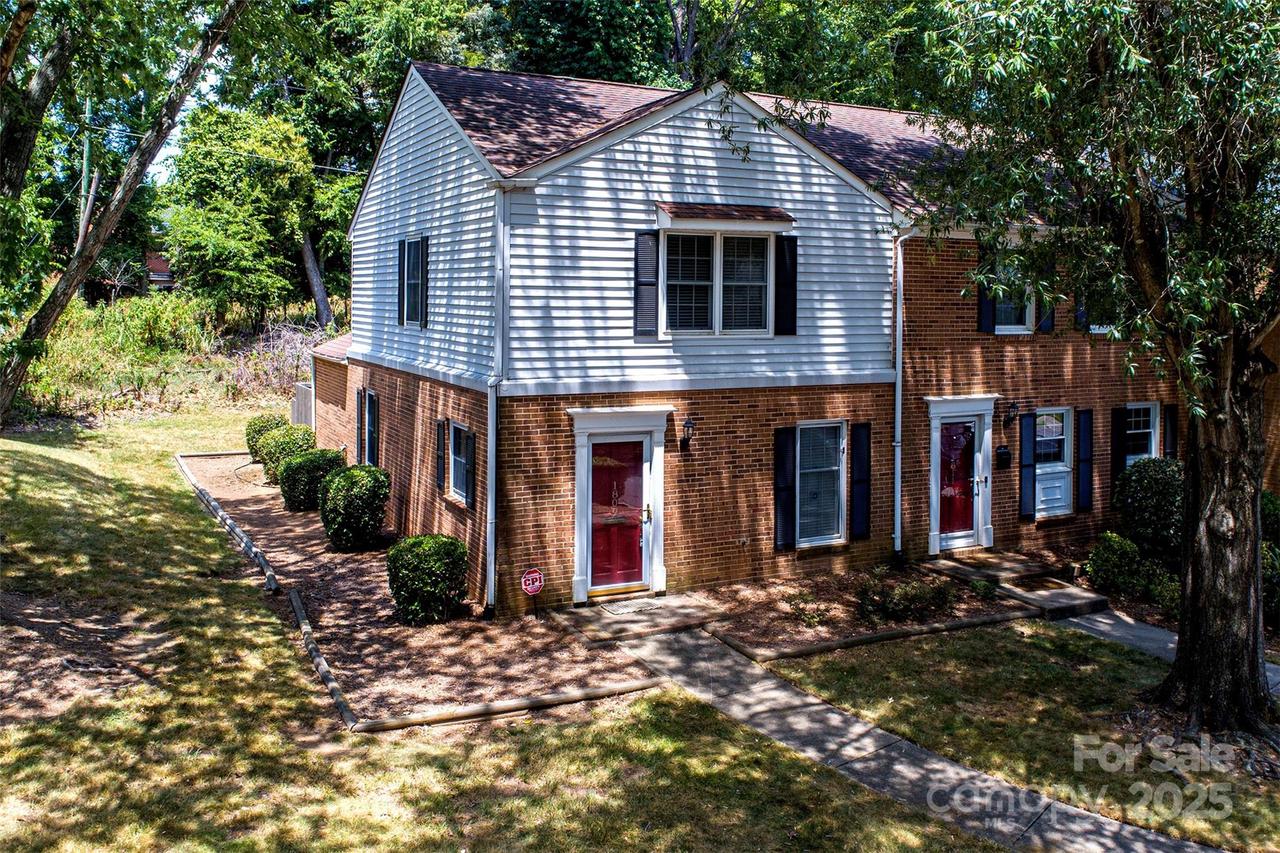 1809 Sabrina Ct., Charlotte, NC 28210