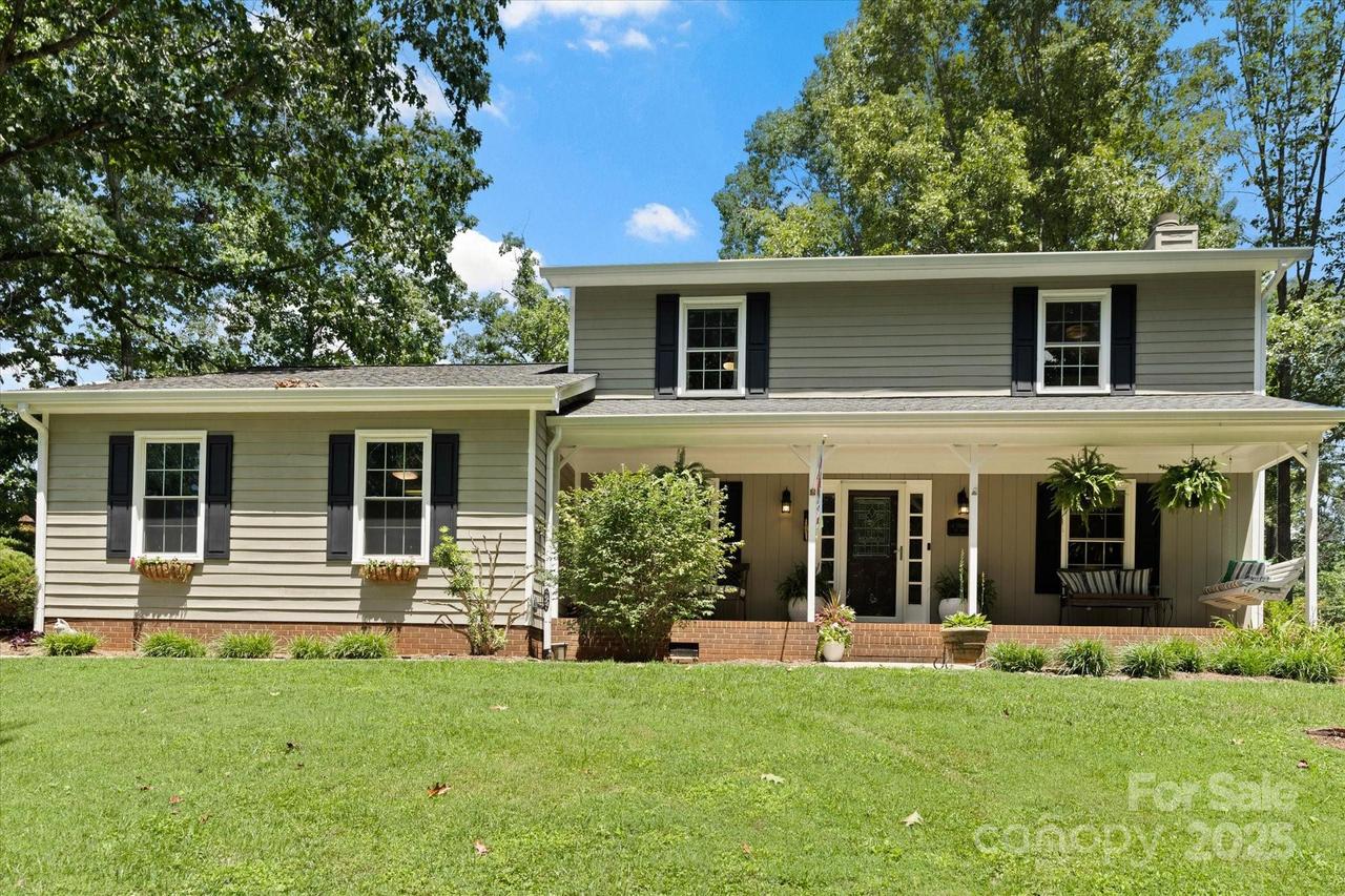 1496 Hardwood Cir., Newton, NC 28658