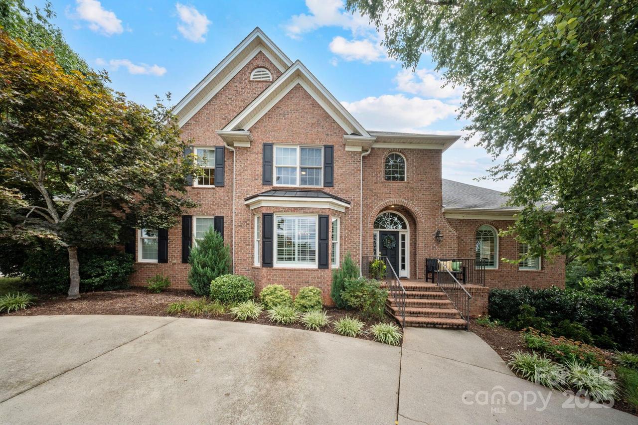 51 Players Ridge Rd., Hickory, NC 28601