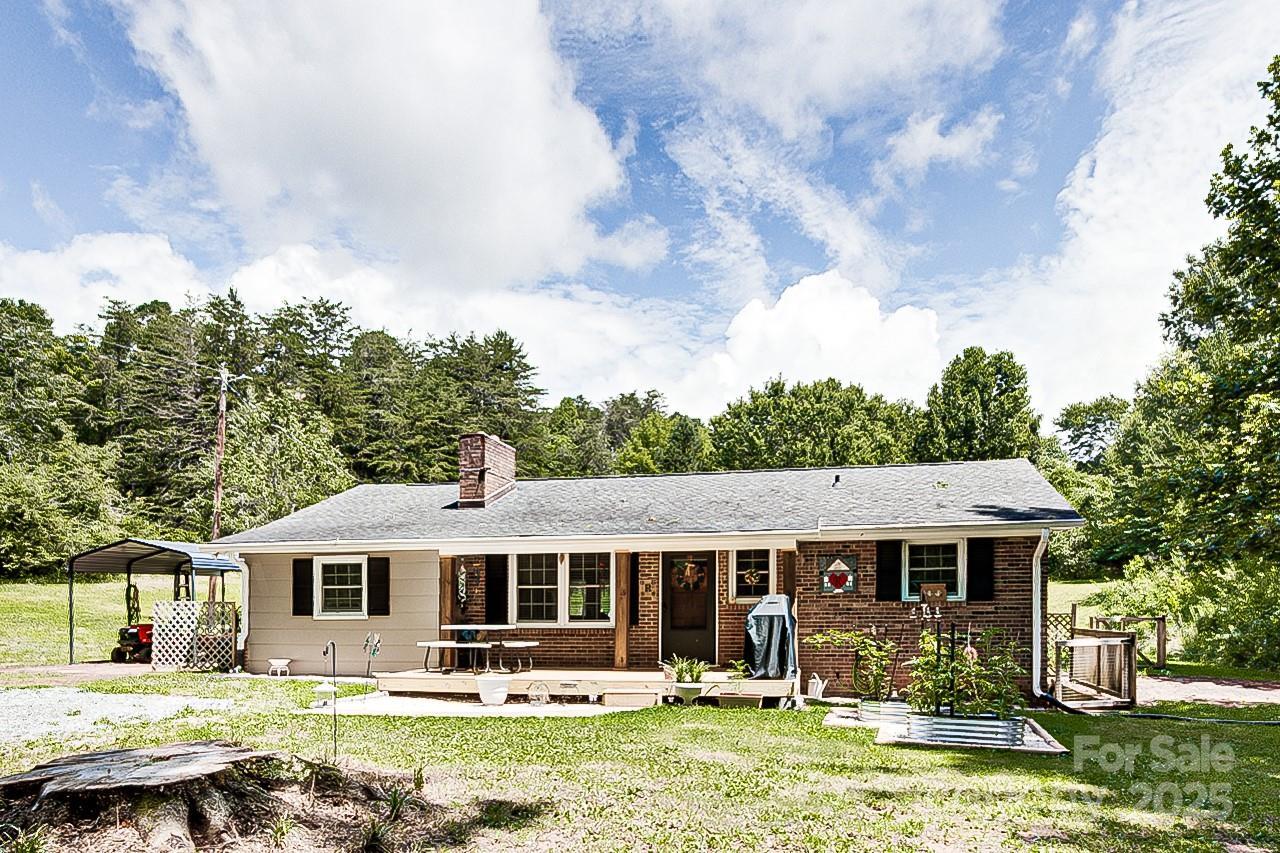 [Address Hidden by Seller], Walnut Cove, NC 27052
