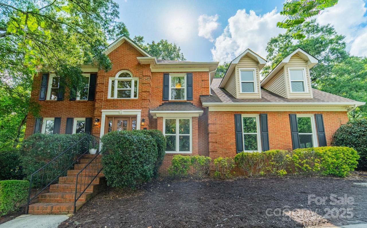 10424 Wyndham Forest Dr., Charlotte, NC 28277