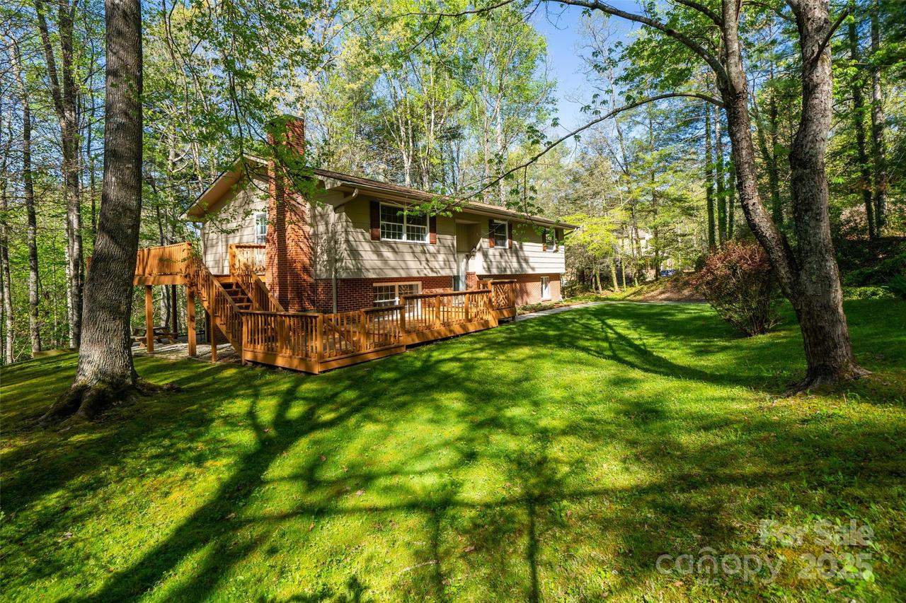 145 Jeter Mountain Rd., Hendersonville, NC 28739