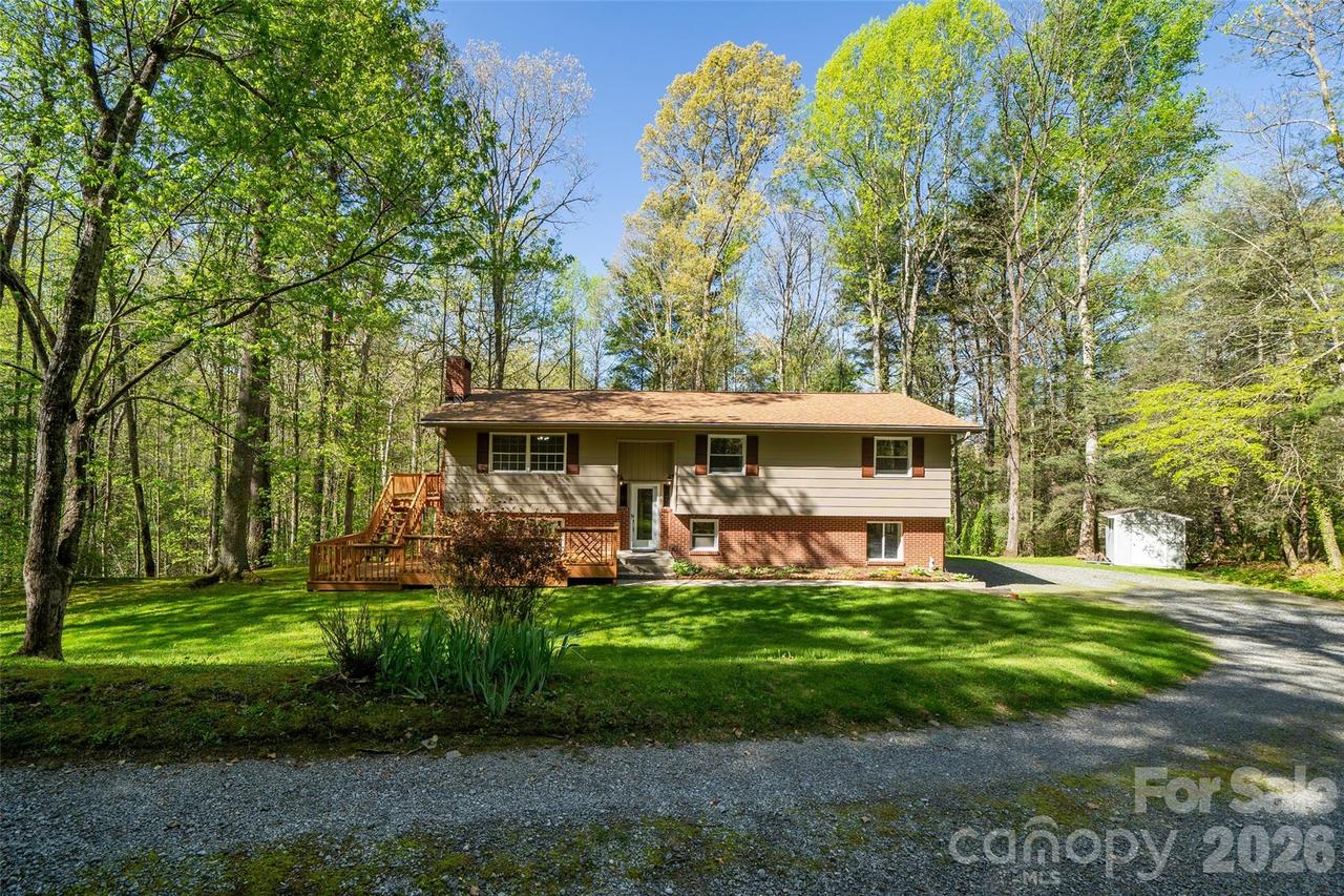145 Jeter Mountain Rd., Hendersonville, NC 28739