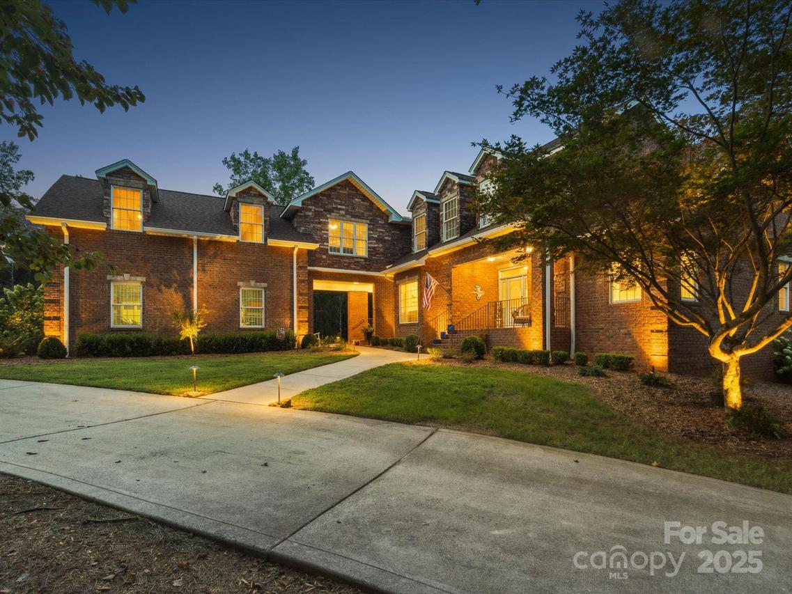 4050 Muirfield Dr., Cherryville, NC 28021