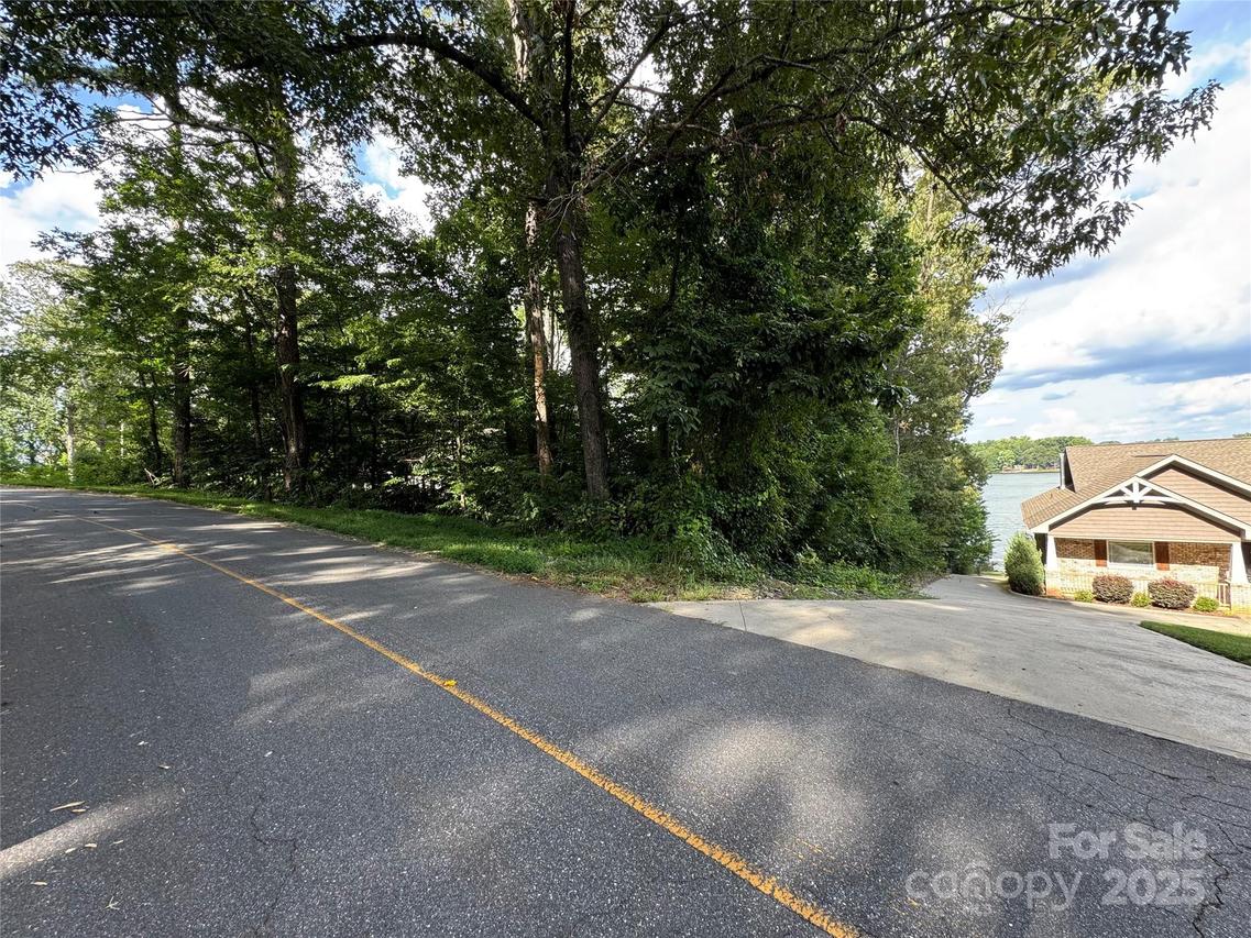 3720 Landmark Dr. #1, Sherrills Ford, NC 28673