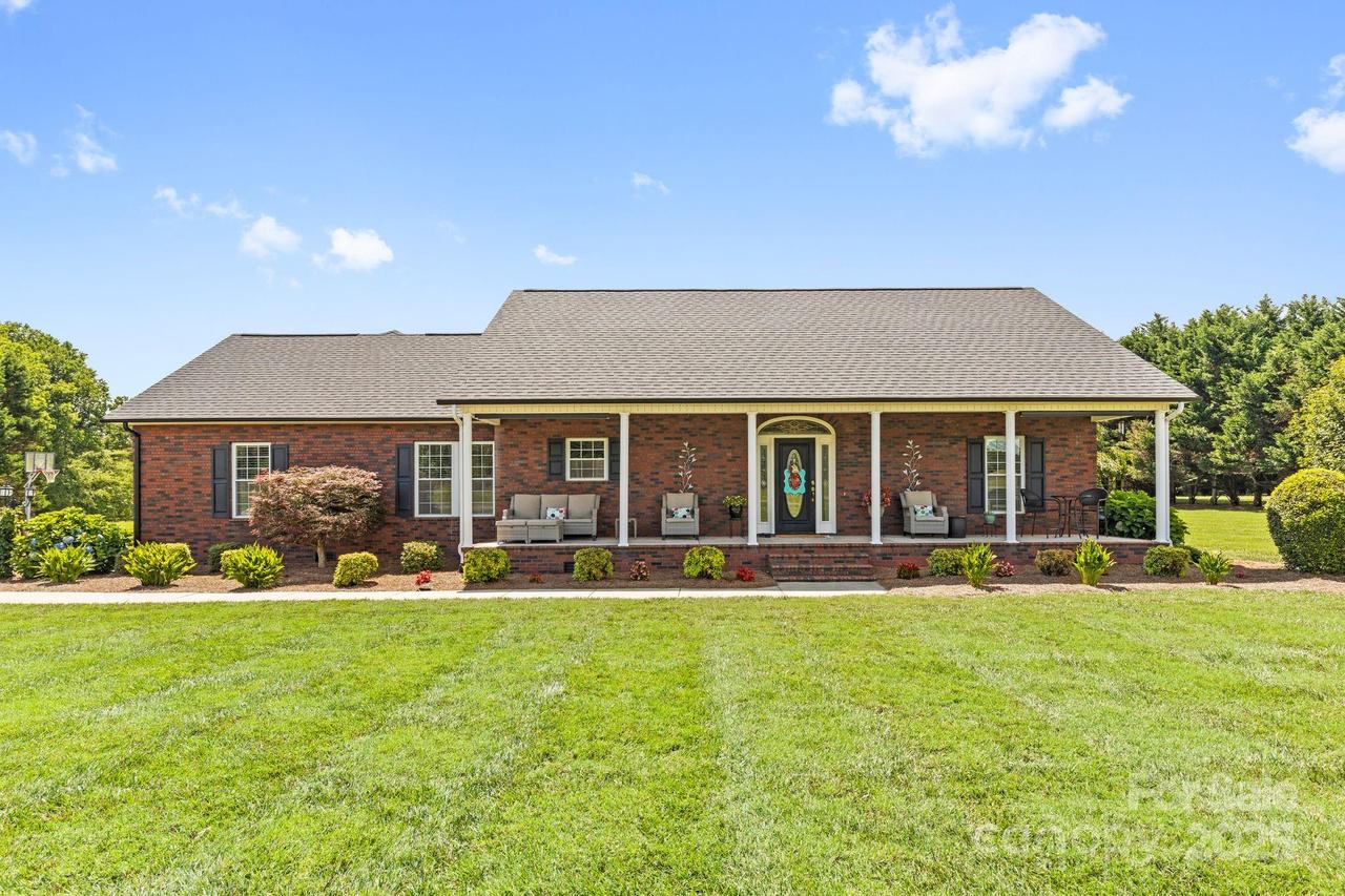 234 New Salem Rd., Statesville, NC 28625