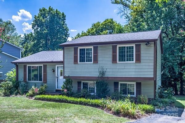 1216 Ogden Pl., Charlotte, NC 28213