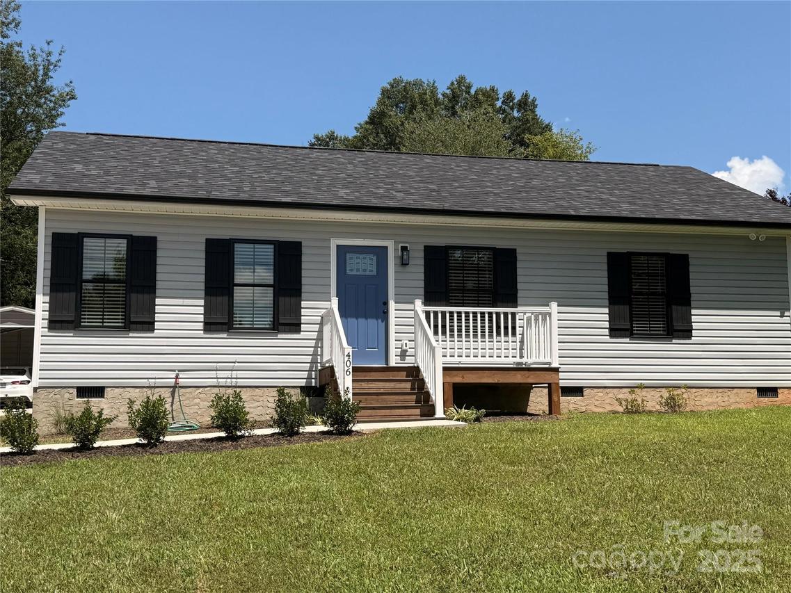 406 Greenlea Cir., Taylorsville, NC 28681