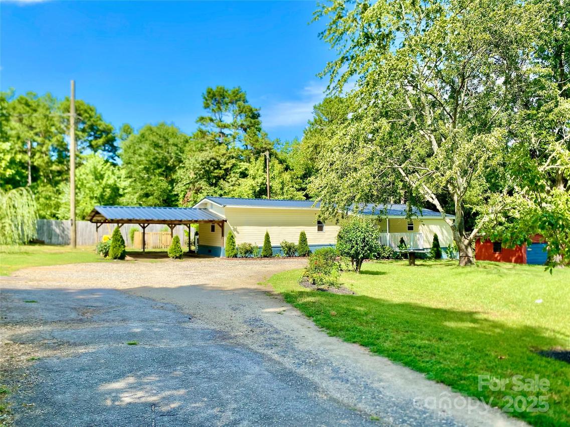 155 Delta Downs Ln., Salisbury, NC 28144