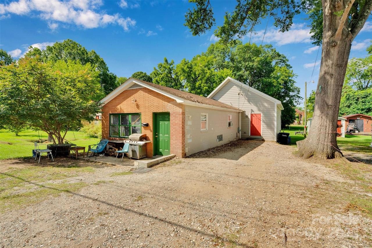 111 Crowell Dr., Concord, NC 28025
