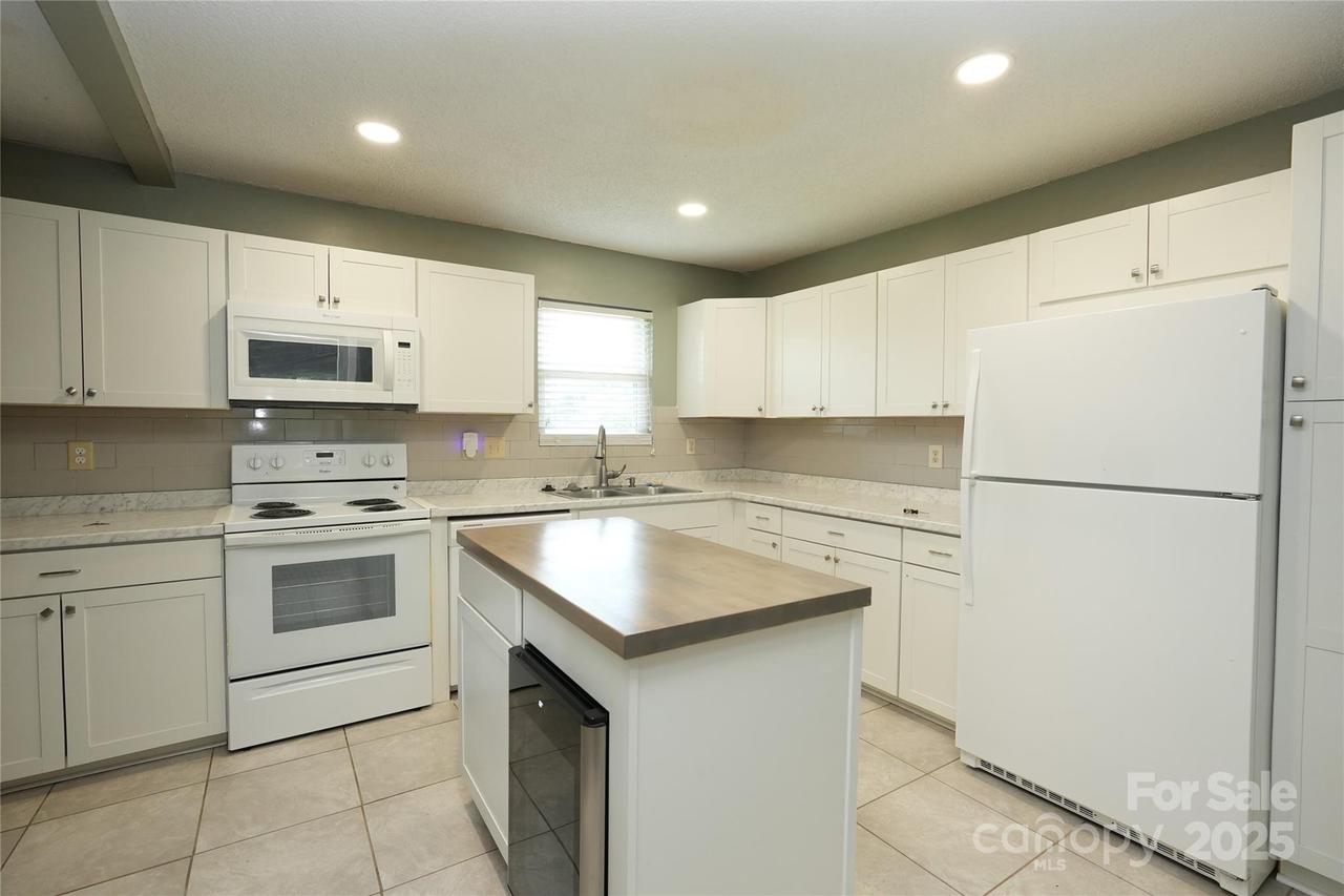 7109 Bisaner St., Charlotte, NC 28269