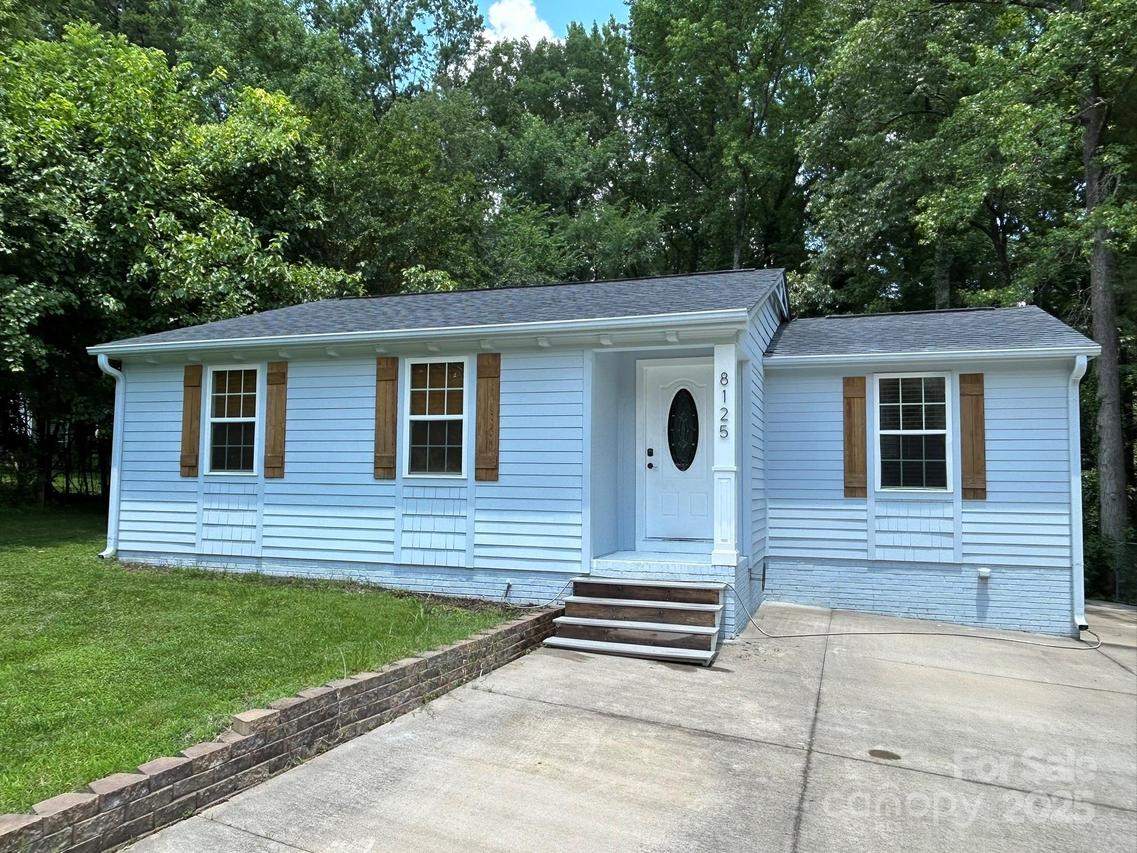 8125 Holly Hill Rd., Charlotte, NC 28227