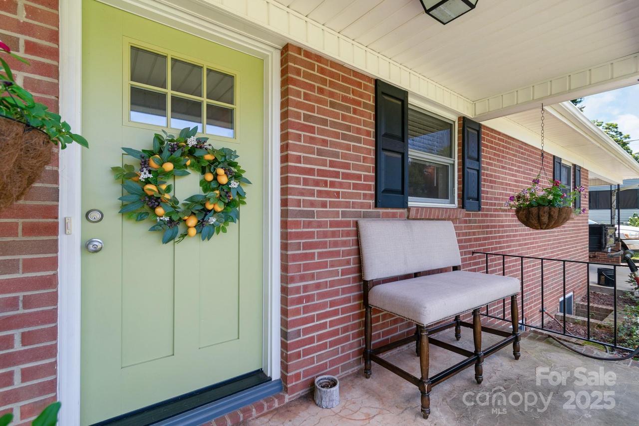 1501 Old Hickory Grove Rd., Mount Holly, NC 28120