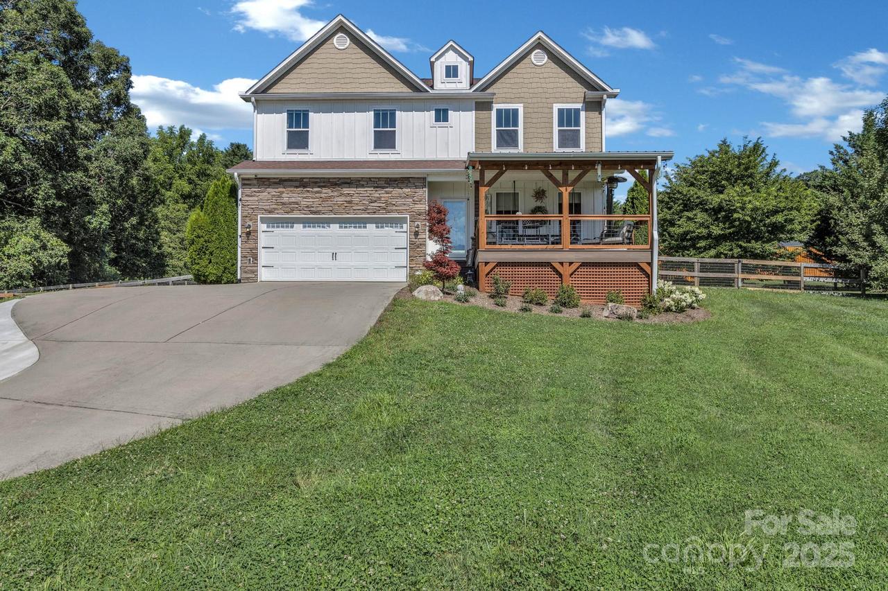 18 Glen Coe Dr., Fletcher, NC 28732