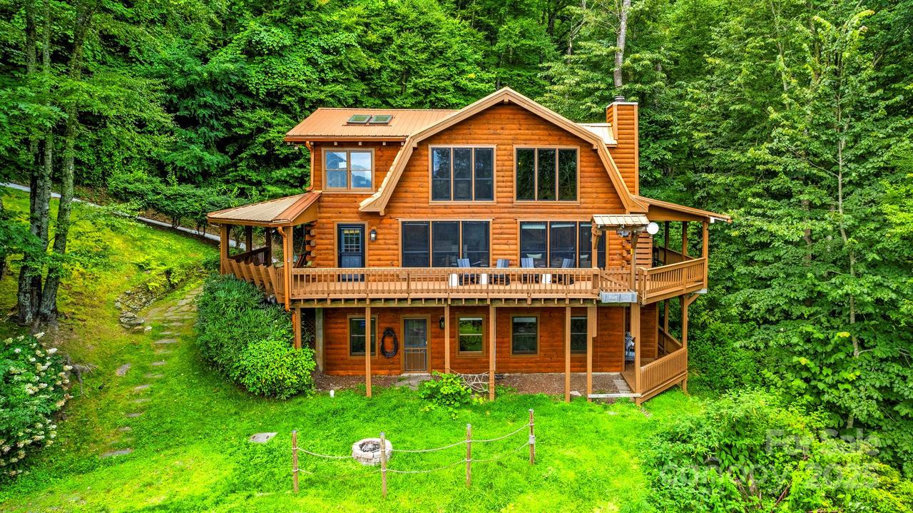1933 N Laurel Ridge Rd., Maggie Valley, NC 28751