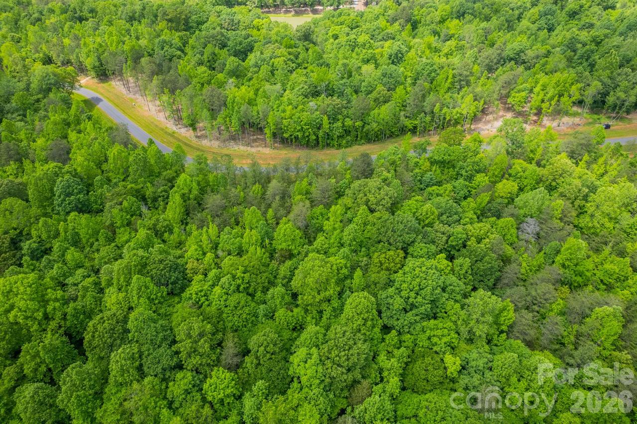 2A Ventosa Dr., Denver, NC 28037