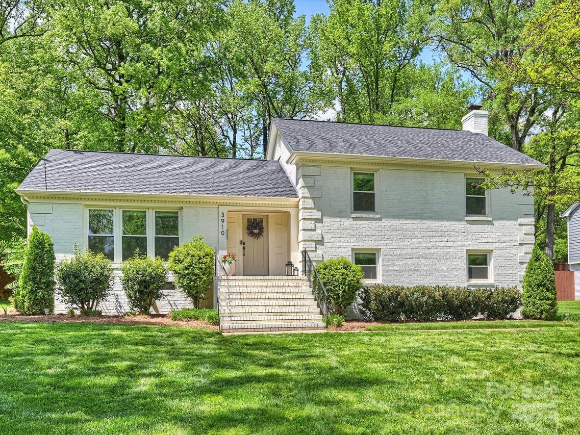 3910 Rhodes Ave., Charlotte, NC 28210