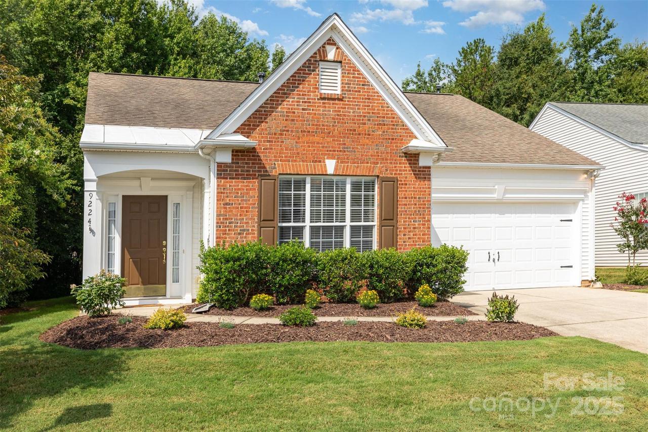 9224 Elrose Pl., Charlotte, NC 28277
