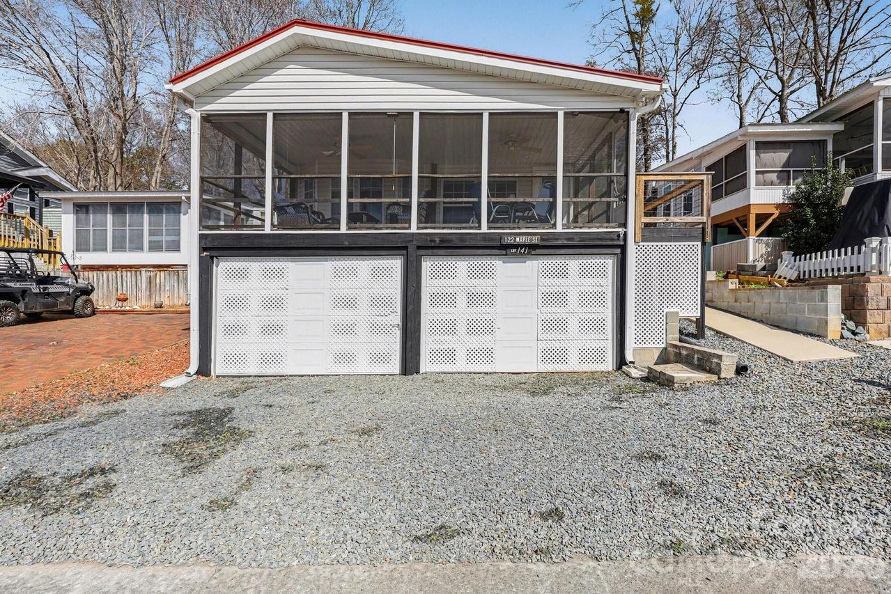 122 Maple St., New London, NC 28127