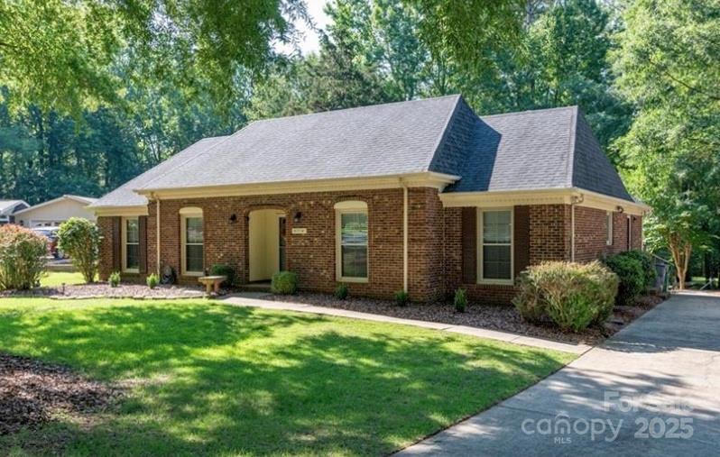 4714 Autumn Leaf Ln., Charlotte, NC 28277