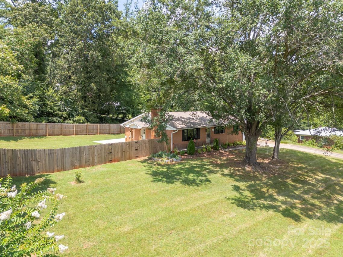 444 Edwards St., Rutherfordton, NC 28139
