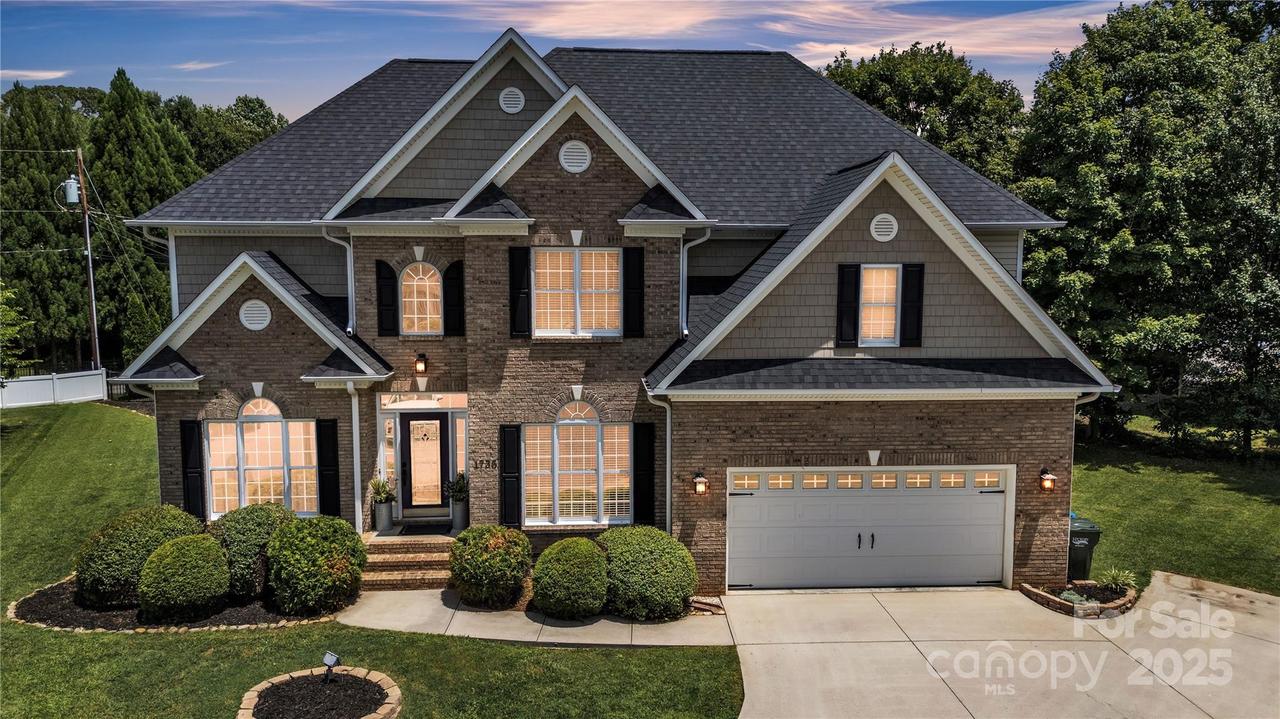 1735 30th Avenue Pl., Hickory, NC 28601