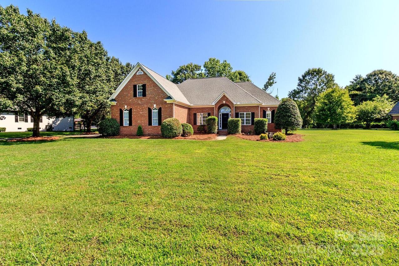 444 Cottonfield Cir., Waxhaw, NC 28173