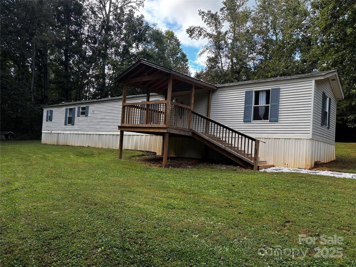 233 Starlight Dr., Lincolnton, NC 28092