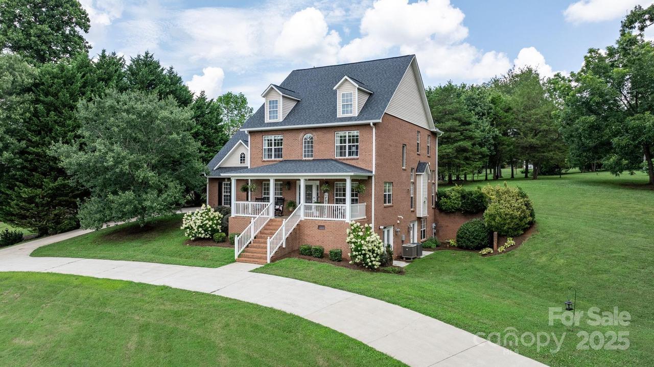 1221 Willow Creek Dr., Newton, NC 28658