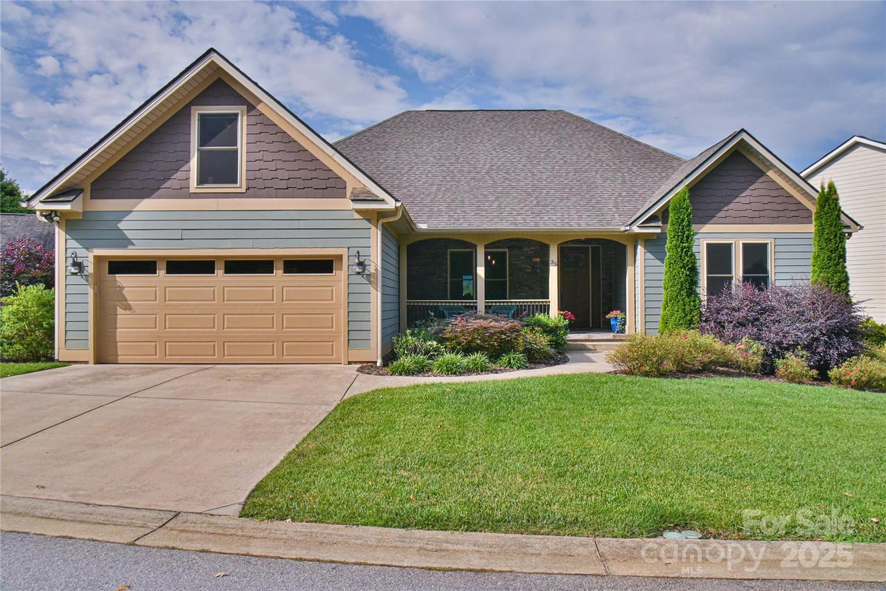 35 Dreambird Dr., Leicester, NC 28748