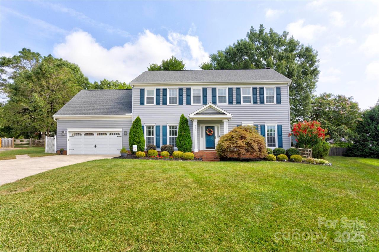 3860 Meadow Ridge Dr., Concord, NC 28027